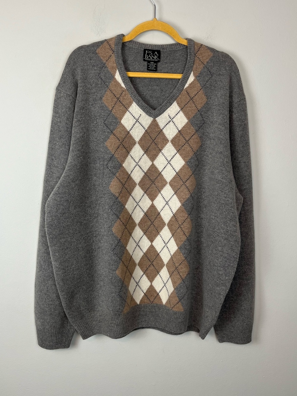 Jos. A. Bank Men’s V-Neck Wool Blend Sweater Argyle Front XXL Gray Tan